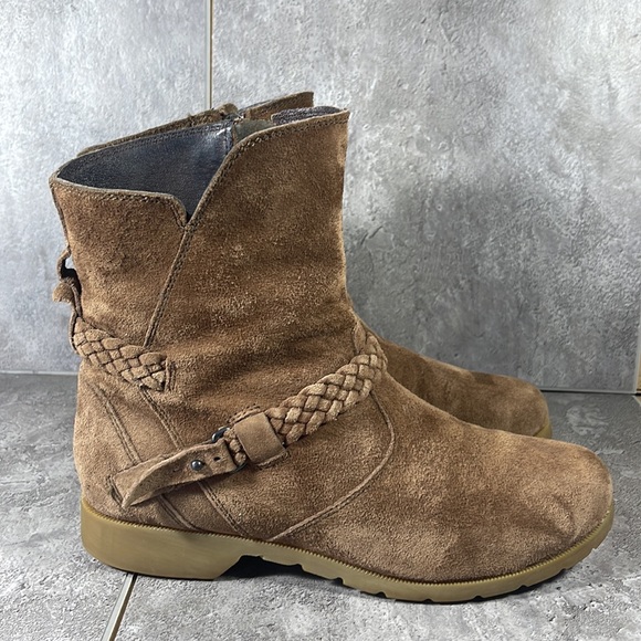 Teva Shoes - Teva De La Vina Suede Zip Up Boots WaterProof Leather